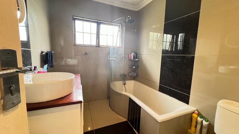 To Let 3 Bedroom Property for Rent in Farningham Ridge KwaZulu-Natal