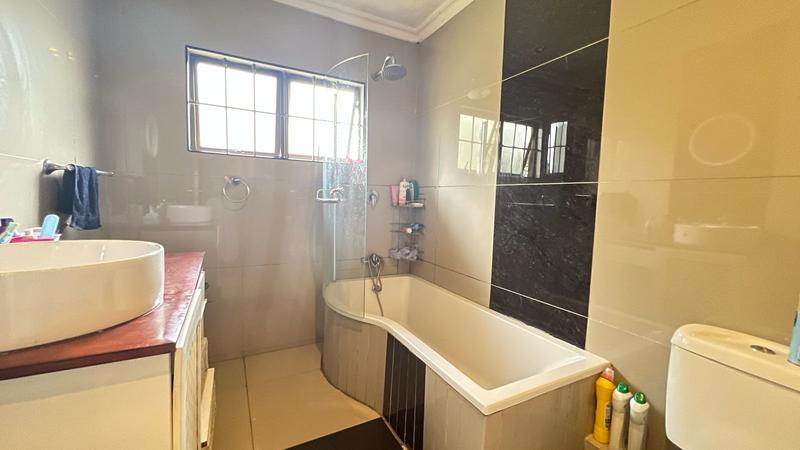 To Let 3 Bedroom Property for Rent in Farningham Ridge KwaZulu-Natal