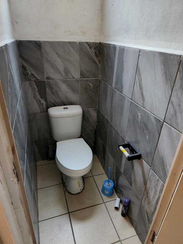 To Let 1 Bedroom Property for Rent in Pinetown KwaZulu-Natal