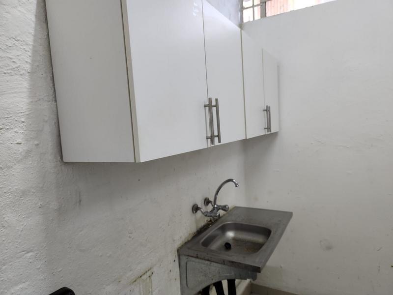 To Let 1 Bedroom Property for Rent in Pinetown KwaZulu-Natal