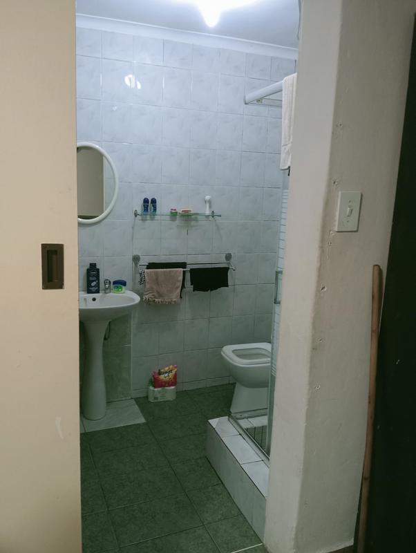 To Let 1 Bedroom Property for Rent in Pinetown KwaZulu-Natal