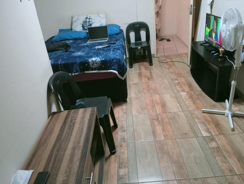 To Let 1 Bedroom Property for Rent in Pinetown KwaZulu-Natal