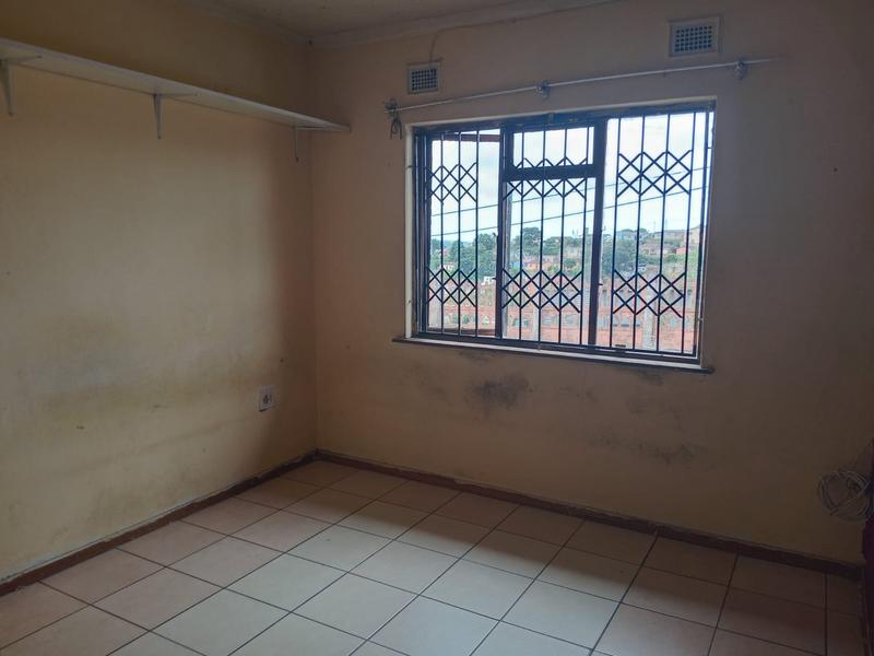To Let 3 Bedroom Property for Rent in Umlazi KwaZulu-Natal