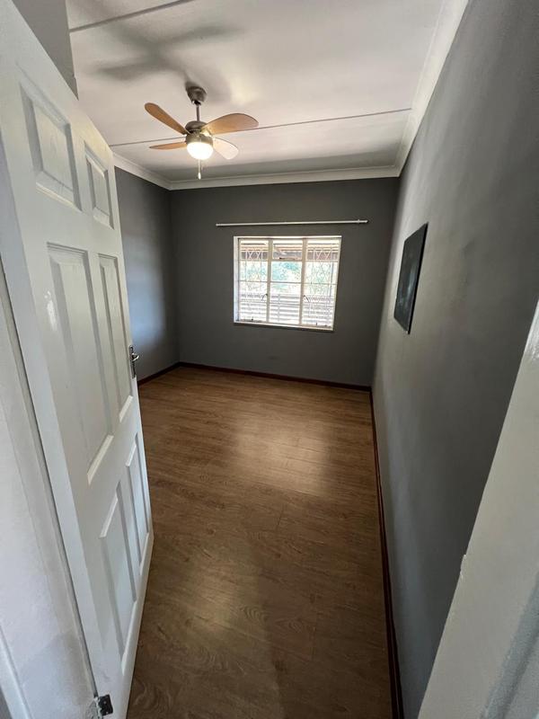 To Let 3 Bedroom Property for Rent in Glen Park KwaZulu-Natal