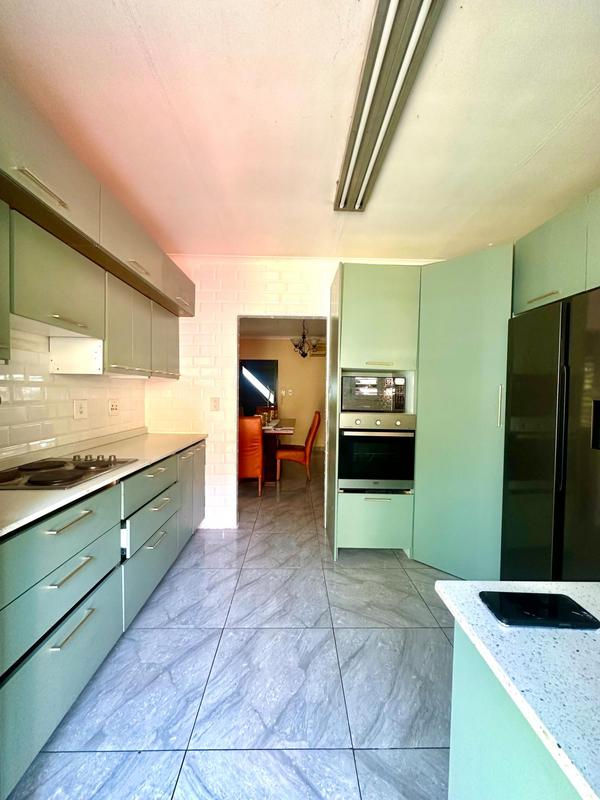 To Let 2 Bedroom Property for Rent in Montclair KwaZulu-Natal