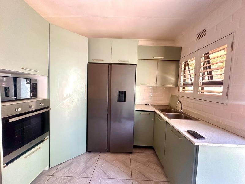 To Let 2 Bedroom Property for Rent in Montclair KwaZulu-Natal
