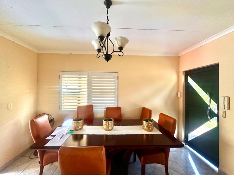 To Let 2 Bedroom Property for Rent in Montclair KwaZulu-Natal