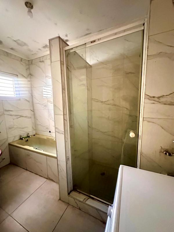 To Let 2 Bedroom Property for Rent in Montclair KwaZulu-Natal