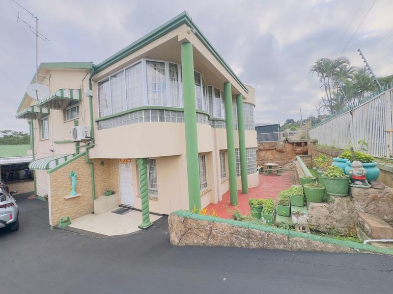 5 Bedroom Property for Sale in Queensburgh KwaZulu-Natal