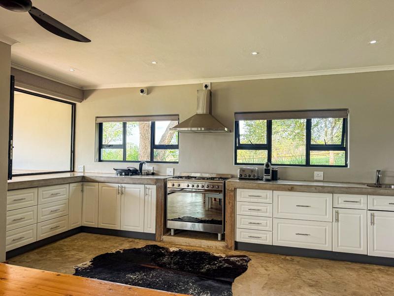 5 Bedroom Property for Sale in Albert Falls KwaZulu-Natal