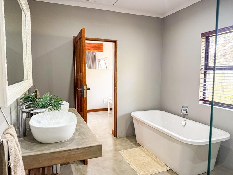 5 Bedroom Property for Sale in Albert Falls KwaZulu-Natal