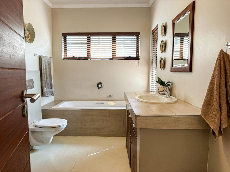6 Bedroom Property for Sale in Albert Falls KwaZulu-Natal