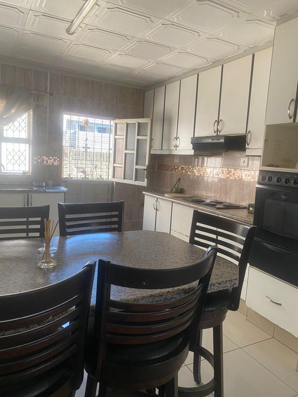 To Let 3 Bedroom Property for Rent in Bluff KwaZulu-Natal