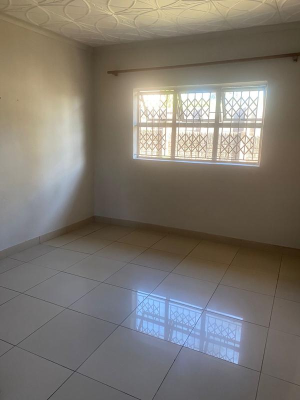To Let 3 Bedroom Property for Rent in Bluff KwaZulu-Natal