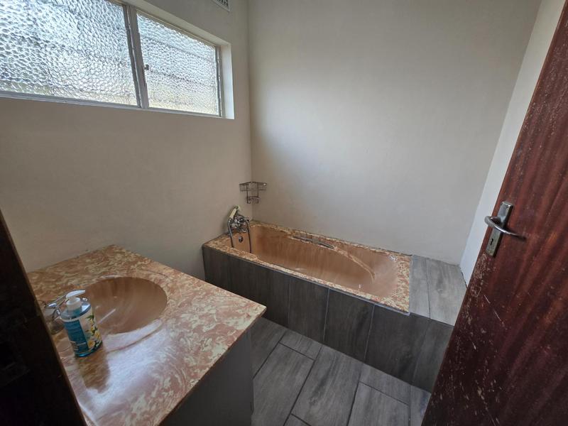 4 Bedroom Property for Sale in Scottburgh South KwaZulu-Natal