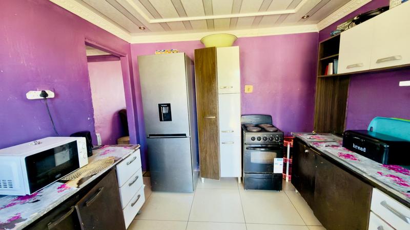 2 Bedroom Property for Sale in Ntuzuma KwaZulu-Natal