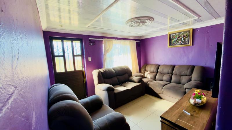 2 Bedroom Property for Sale in Ntuzuma KwaZulu-Natal