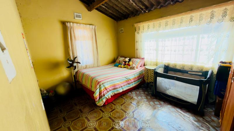 2 Bedroom Property for Sale in Ntuzuma KwaZulu-Natal
