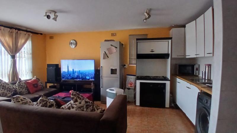2 Bedroom Property for Sale in Montclair KwaZulu-Natal