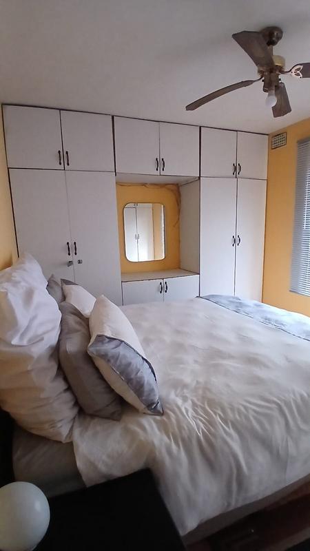 2 Bedroom Property for Sale in Montclair KwaZulu-Natal