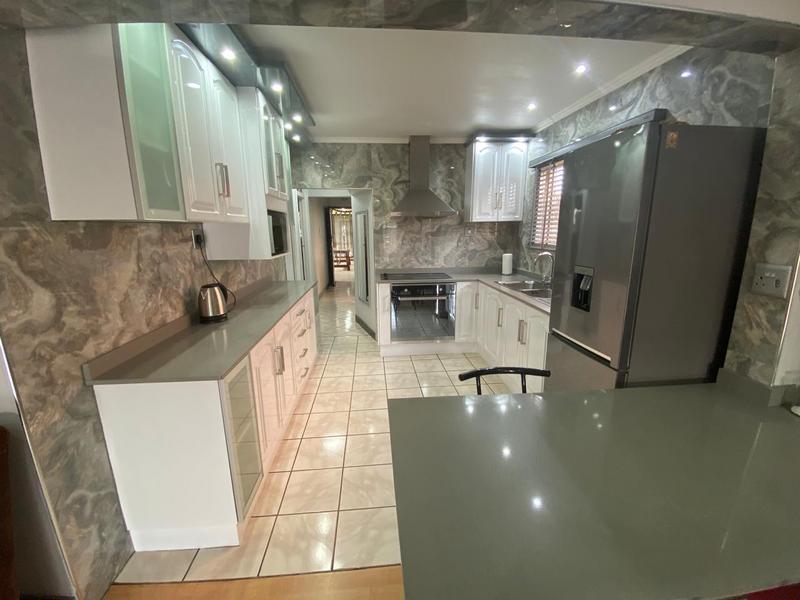 2 Bedroom Property for Sale in Caneside KwaZulu-Natal
