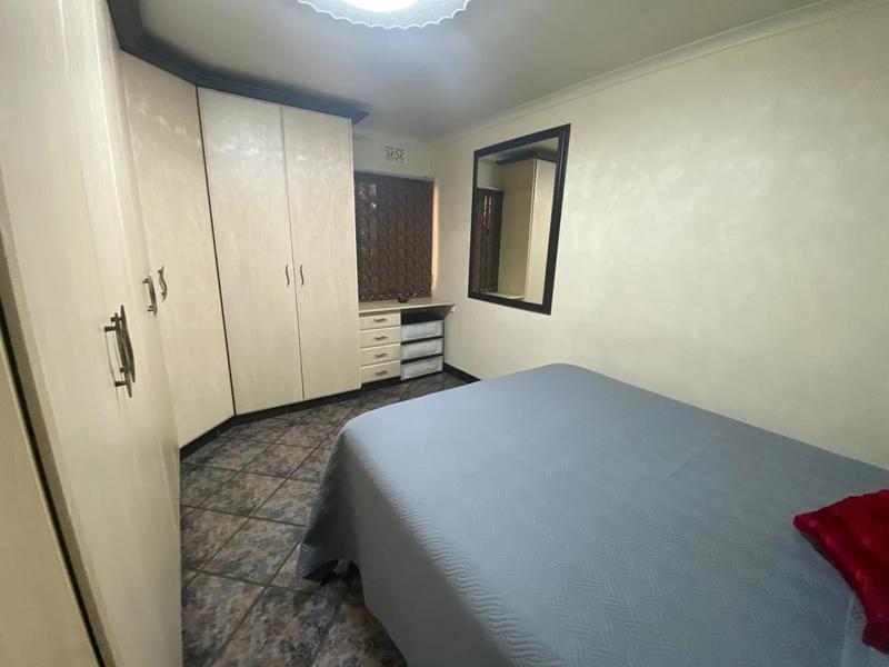 2 Bedroom Property for Sale in Caneside KwaZulu-Natal