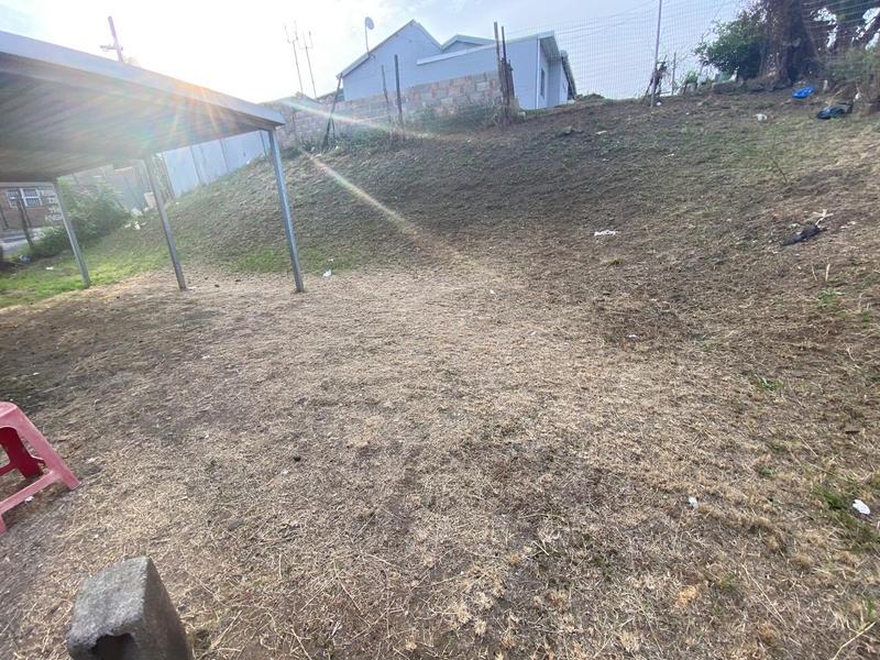 2 Bedroom Property for Sale in Northcroft KwaZulu-Natal