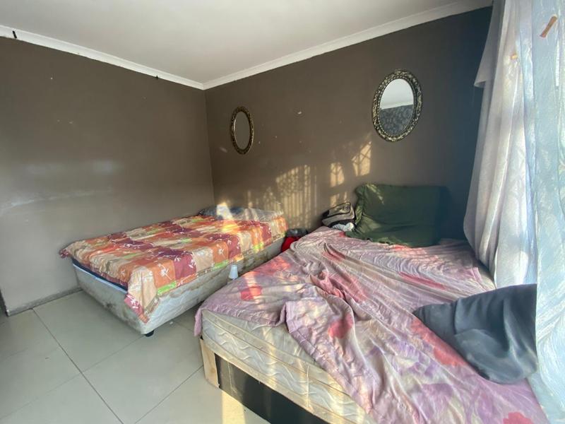 2 Bedroom Property for Sale in Northcroft KwaZulu-Natal
