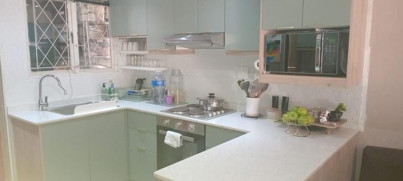 2 Bedroom Property for Sale in Sherwood KwaZulu-Natal