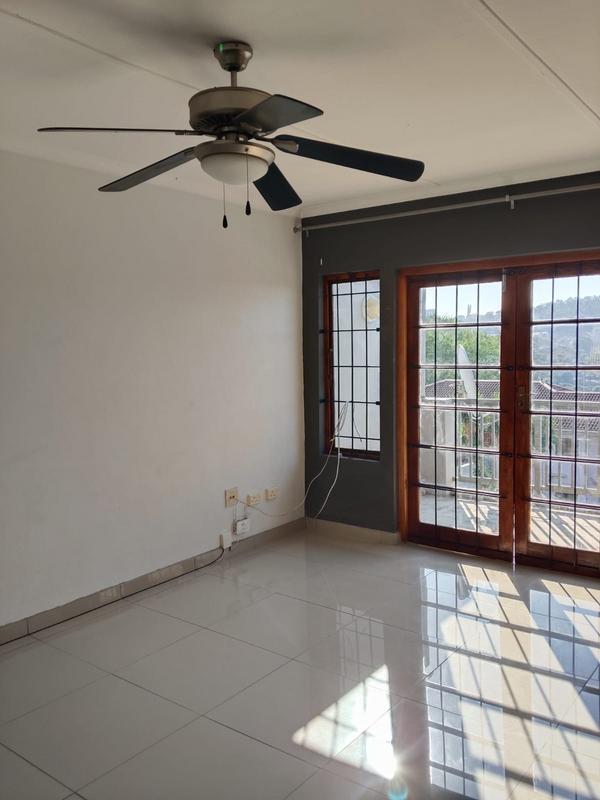 1 Bedroom Property for Sale in Pinetown KwaZulu-Natal