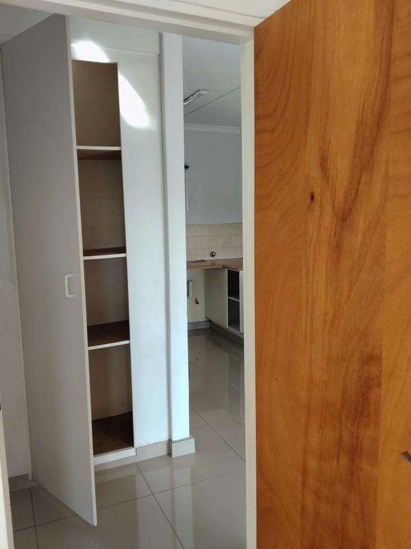 1 Bedroom Property for Sale in Pinetown KwaZulu-Natal