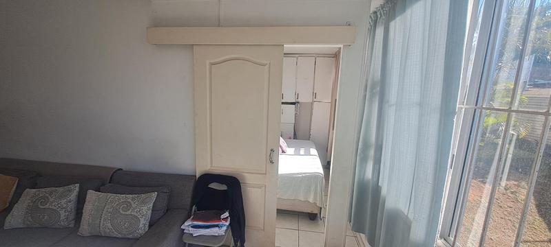 1 Bedroom Property for Sale in Overport KwaZulu-Natal