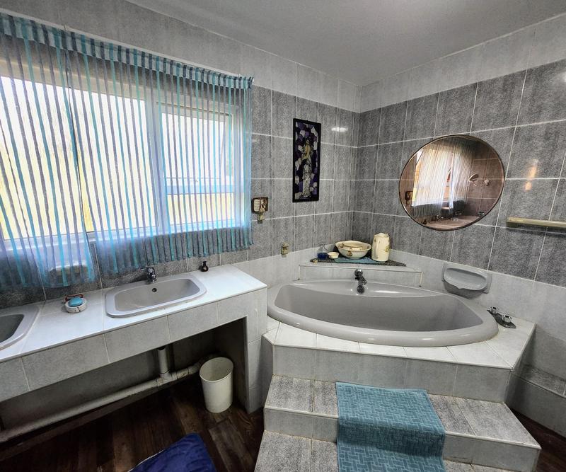 4 Bedroom Property for Sale in Ballito KwaZulu-Natal