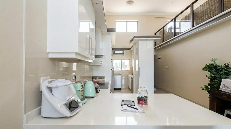 To Let 5 Bedroom Property for Rent in Umhlanga Rocks KwaZulu-Natal