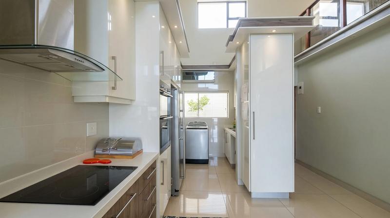 To Let 5 Bedroom Property for Rent in Umhlanga Rocks KwaZulu-Natal