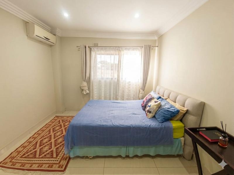 To Let 5 Bedroom Property for Rent in Umhlanga Rocks KwaZulu-Natal