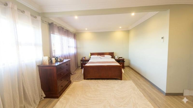 To Let 5 Bedroom Property for Rent in Umhlanga Rocks KwaZulu-Natal
