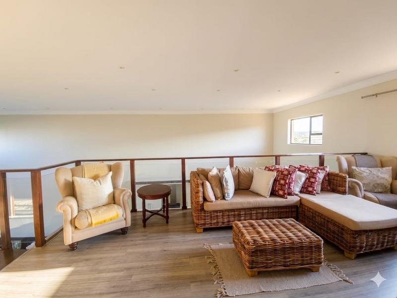 To Let 5 Bedroom Property for Rent in Umhlanga Rocks KwaZulu-Natal