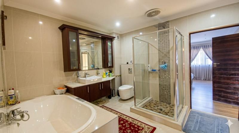 To Let 5 Bedroom Property for Rent in Umhlanga Rocks KwaZulu-Natal