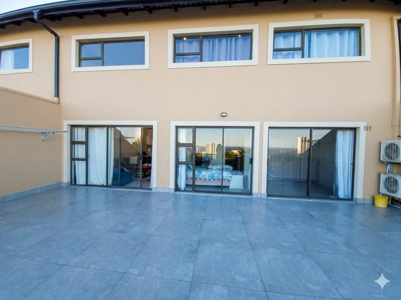 To Let 5 Bedroom Property for Rent in Umhlanga Rocks KwaZulu-Natal