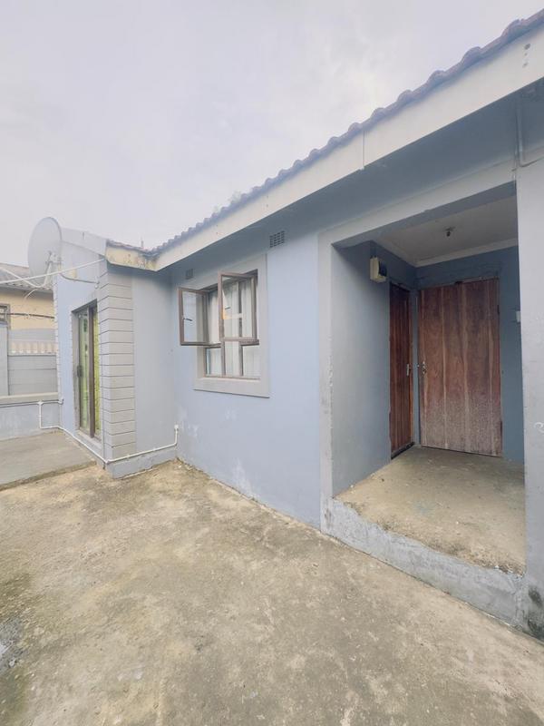 4 Bedroom Property for Sale in Newlands West KwaZulu-Natal
