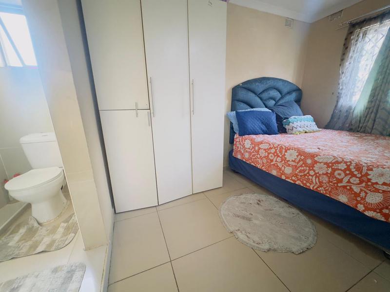 4 Bedroom Property for Sale in Newlands West KwaZulu-Natal