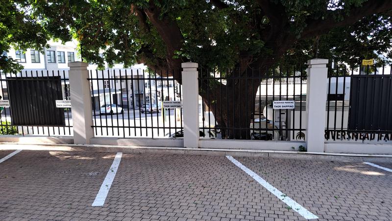 To Let Commercial Property for Rent in Essenwood KwaZulu-Natal