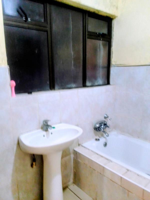 1 Bedroom Property for Sale in Empangeni Central KwaZulu-Natal