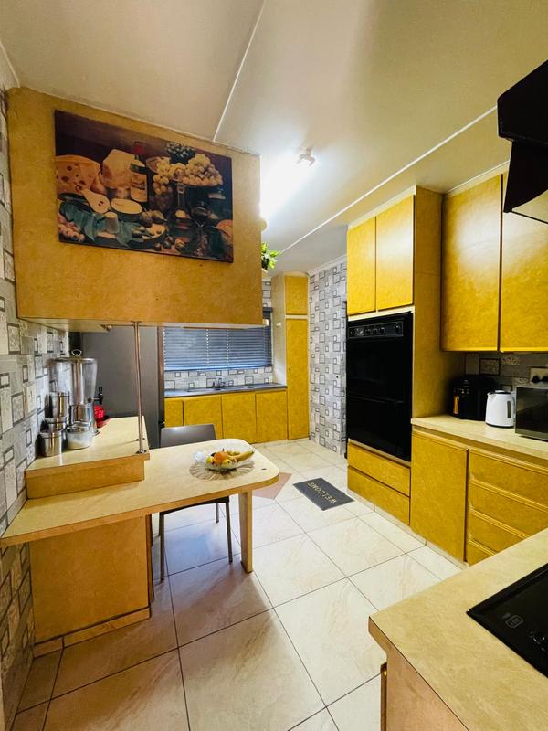 3 Bedroom Property for Sale in Regency Park KwaZulu-Natal
