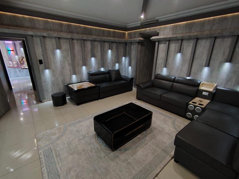 5 Bedroom Property for Sale in La Lucia KwaZulu-Natal