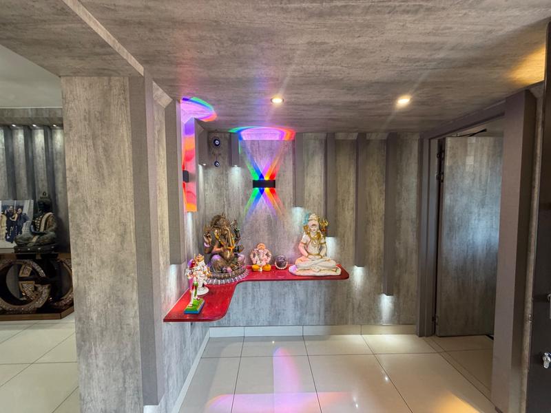 5 Bedroom Property for Sale in La Lucia KwaZulu-Natal