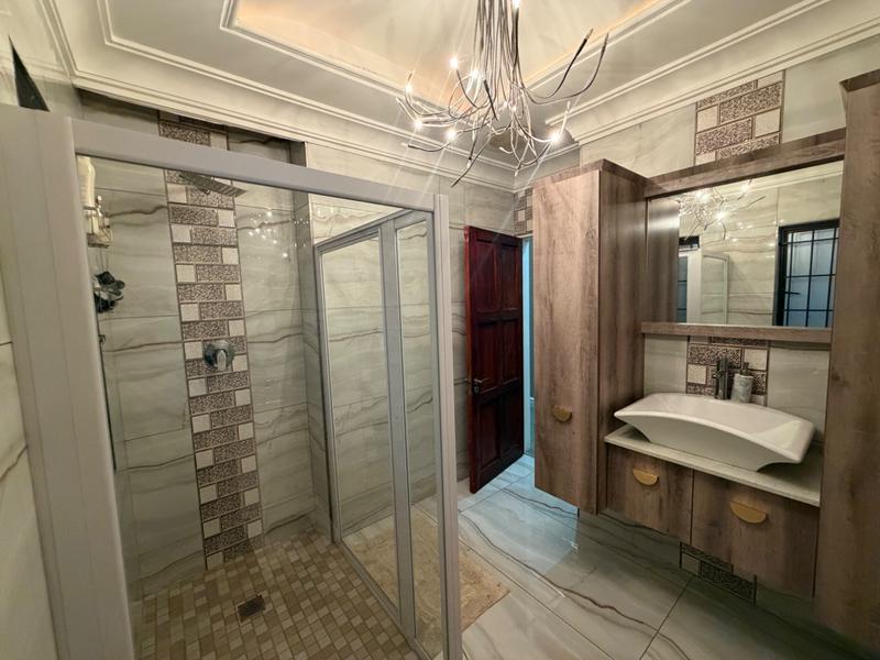 5 Bedroom Property for Sale in La Lucia KwaZulu-Natal