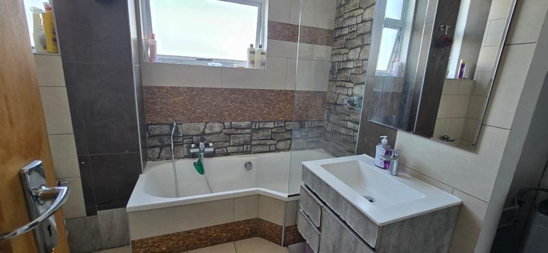 2 Bedroom Property for Sale in Musgrave KwaZulu-Natal