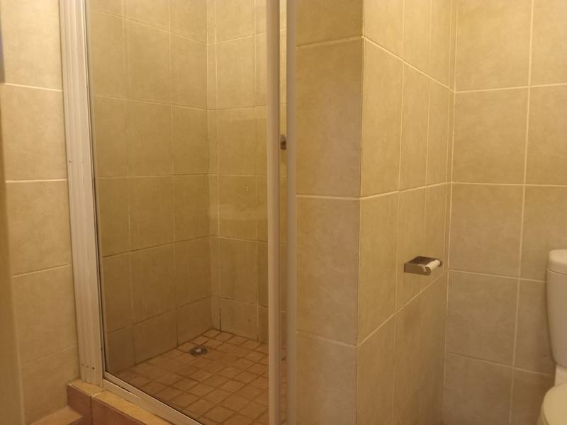 To Let 2 Bedroom Property for Rent in Margate KwaZulu-Natal